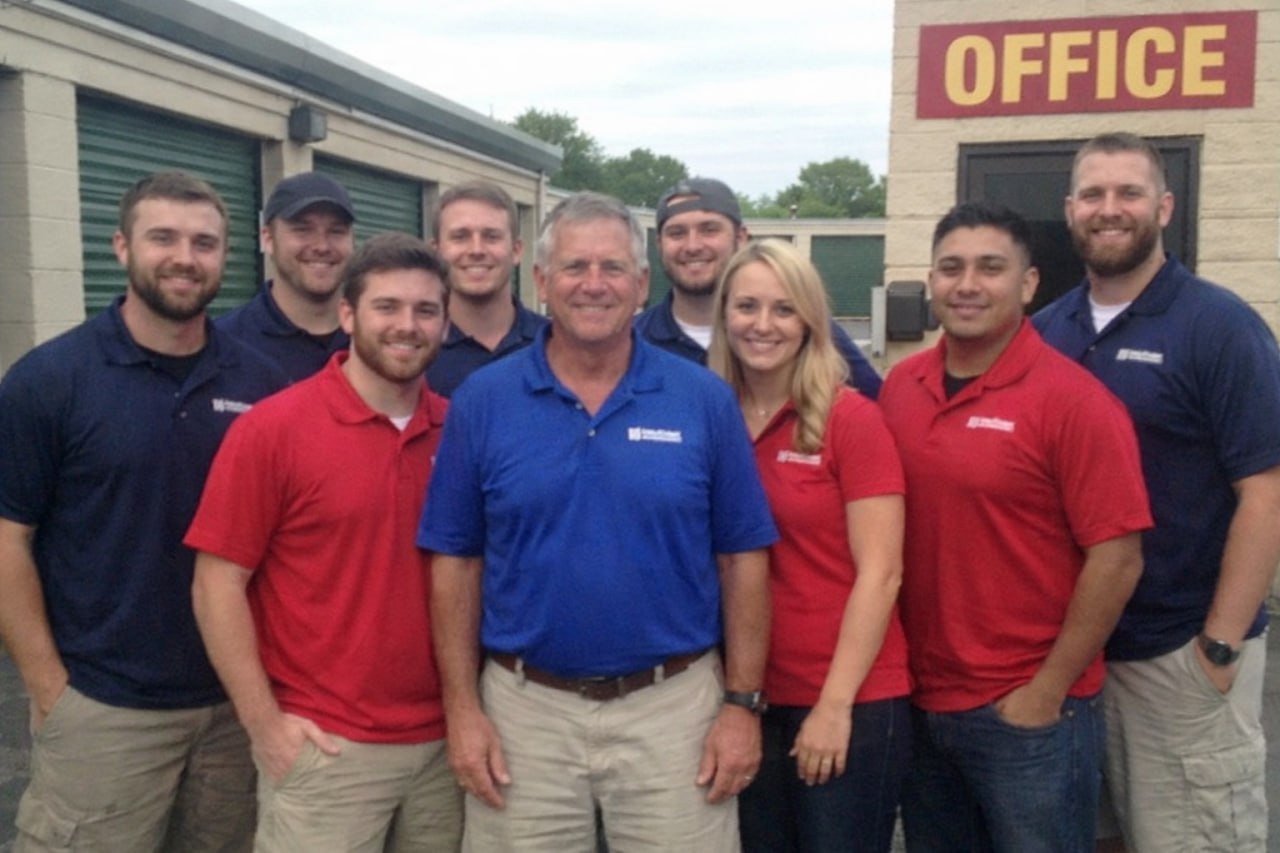 Water damage restoration professionals in Aurora, CO